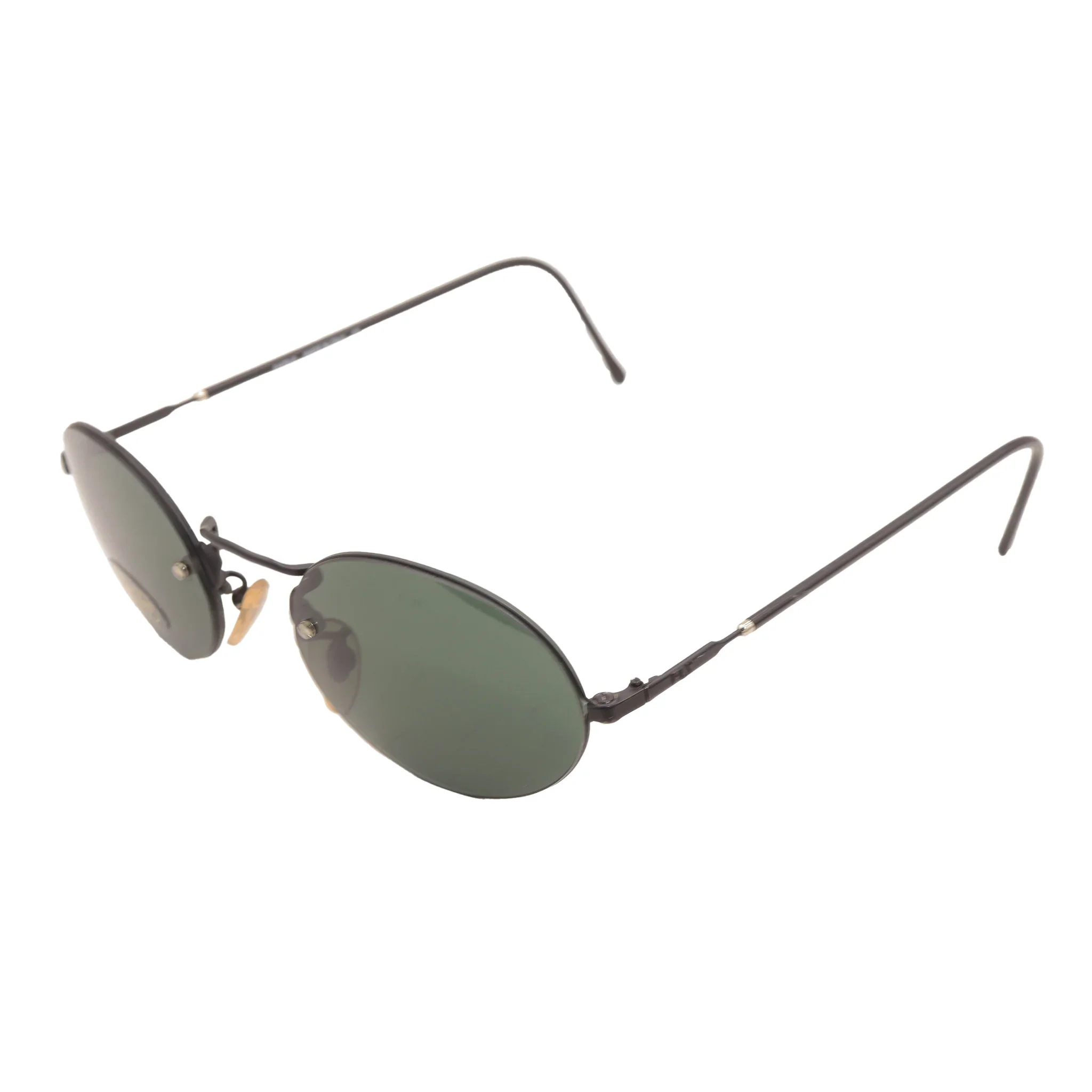 نظارات شمسية سوداء من SAFILO - Image 2